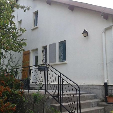 Apartamento Chez Christian Et Isa Haudainville Exterior foto
